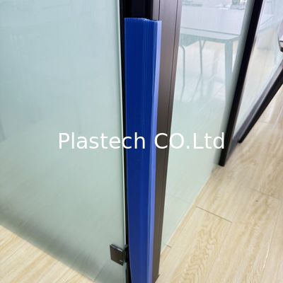 Plastik sudut pelindung berongga untuk melindungi produk PP Corrugated sudut pelindung